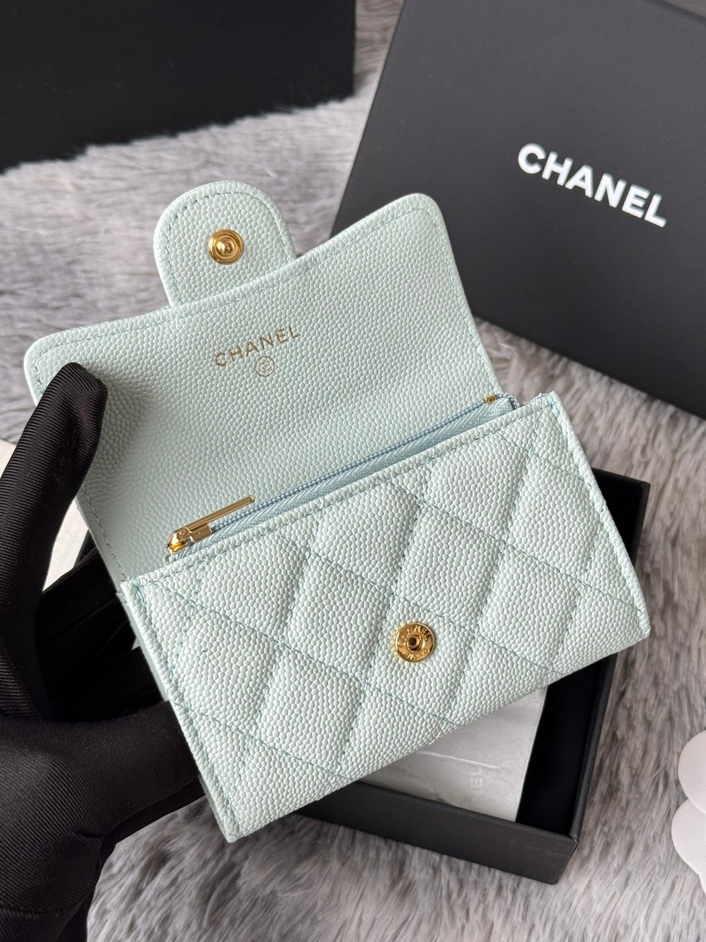 CHANEL 25S CLASSIC FLAP CARD HOLDER 11 IN SOFT MINT CAVIAR GOLD HARDWARE