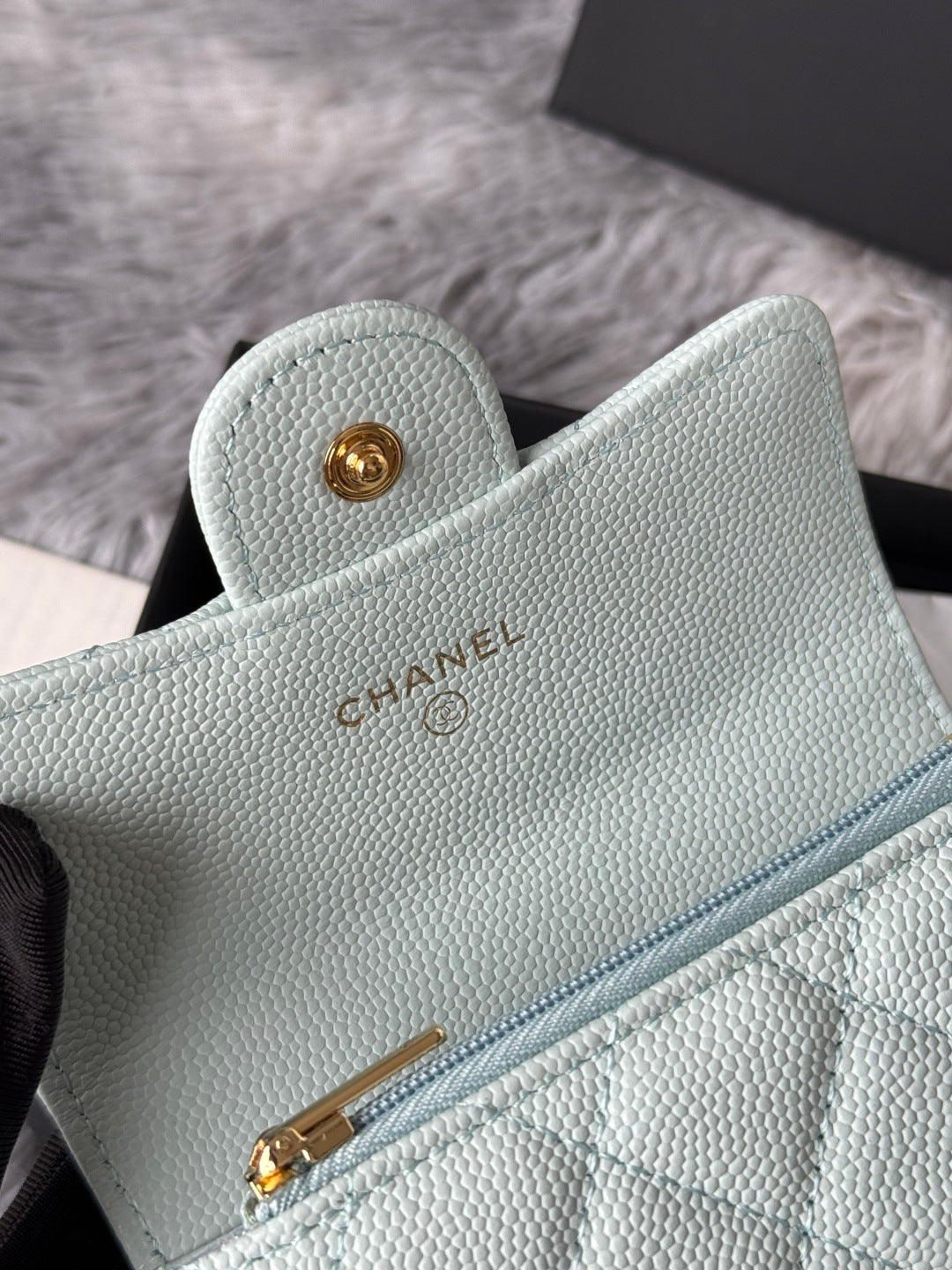 CHANEL 25S CLASSIC FLAP CARD HOLDER 11 IN SOFT MINT CAVIAR GOLD HARDWARE