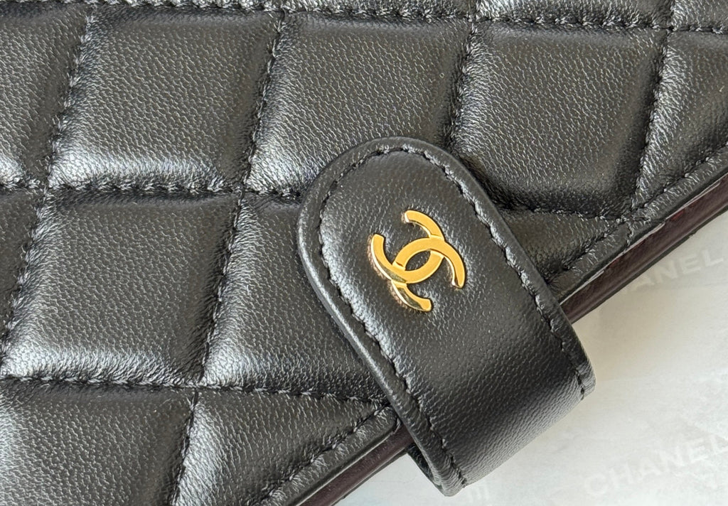 CHANEL 25S MULTI PURPOSE PASSPORT WALLET 15 IN BLACK LAMBSKIN GOLD HARDWARE