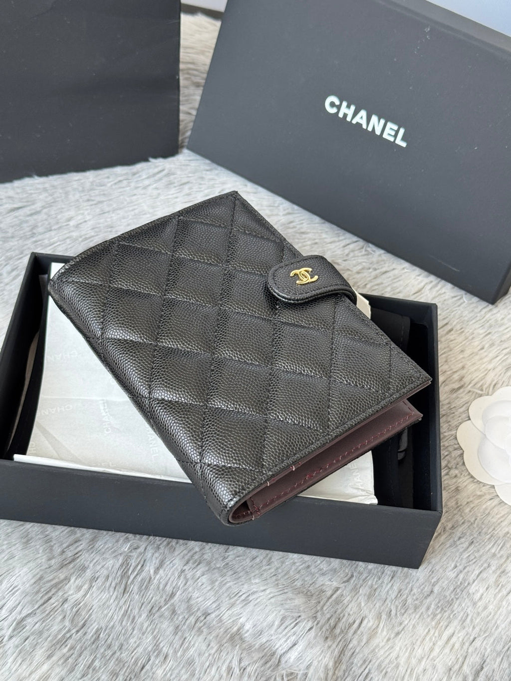 CHANEL 25S MULTI PURPOSE PASSPORT WALLET 15 IN BLACK CALFSKIN GOLD HARDWARE