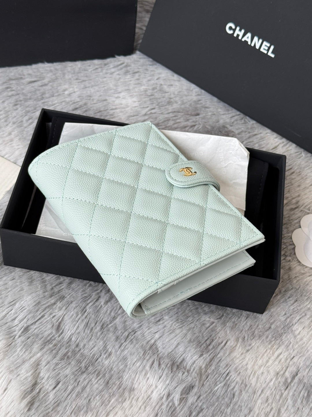 CHANEL 25S MULTI PURPOSE PASSPORT WALLET 15 IN SOFT MINT CALFSKIN GOLD HARDWARE