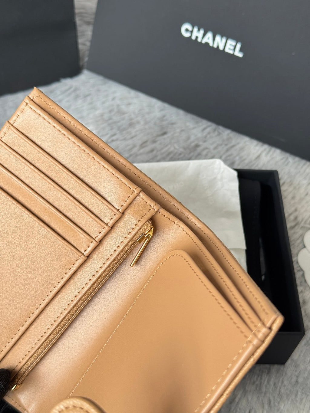 CHANEL 25S MULTI PURPOSE PASSPORT WALLET 15 IN GOLDEN CARAMEL CALFSKIN GOLD HARDWARE