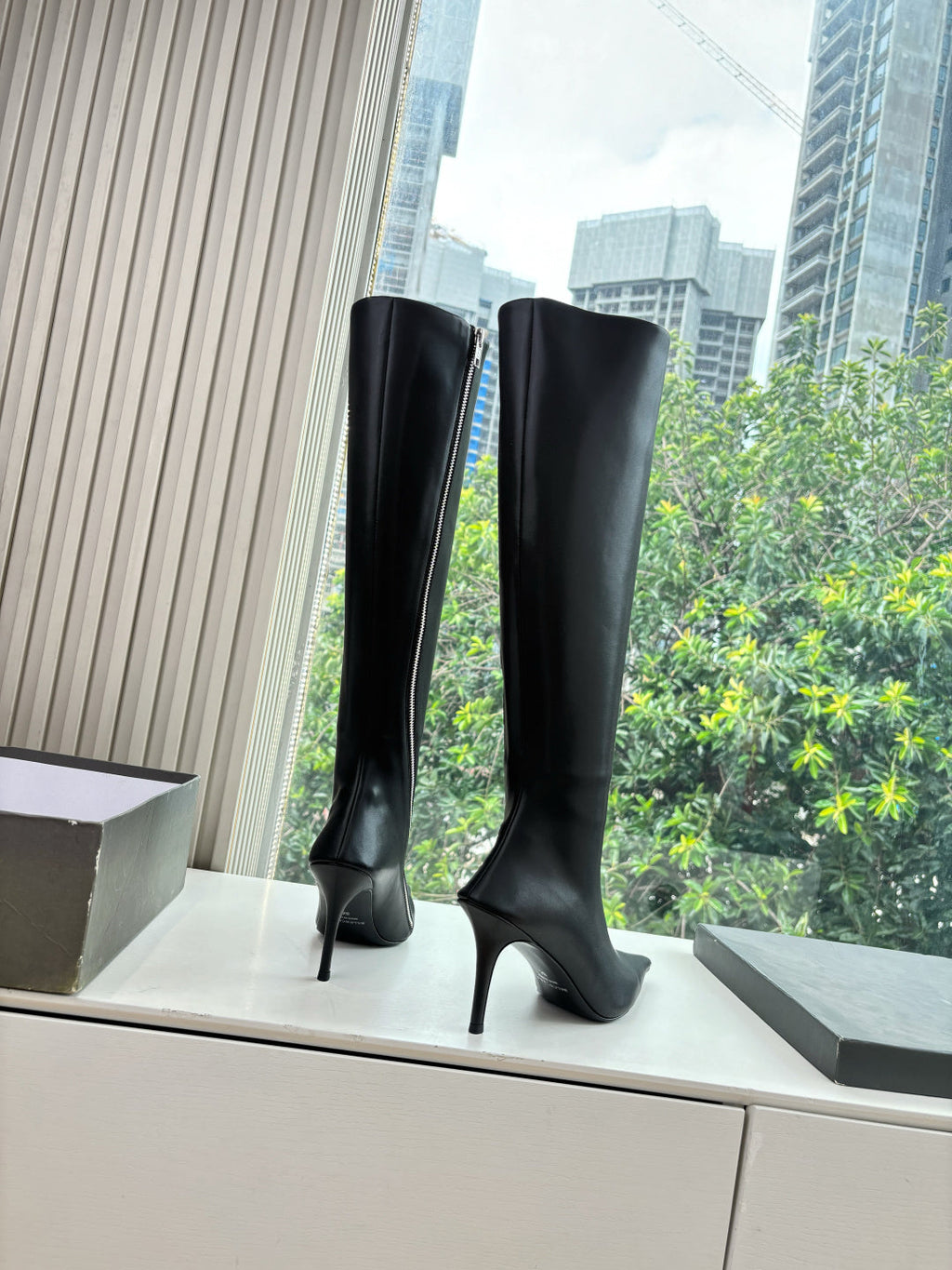 BALENCIAGA 25S HIGH BOOTS WITH ZIPPER IN BLACK COW LEATHER
