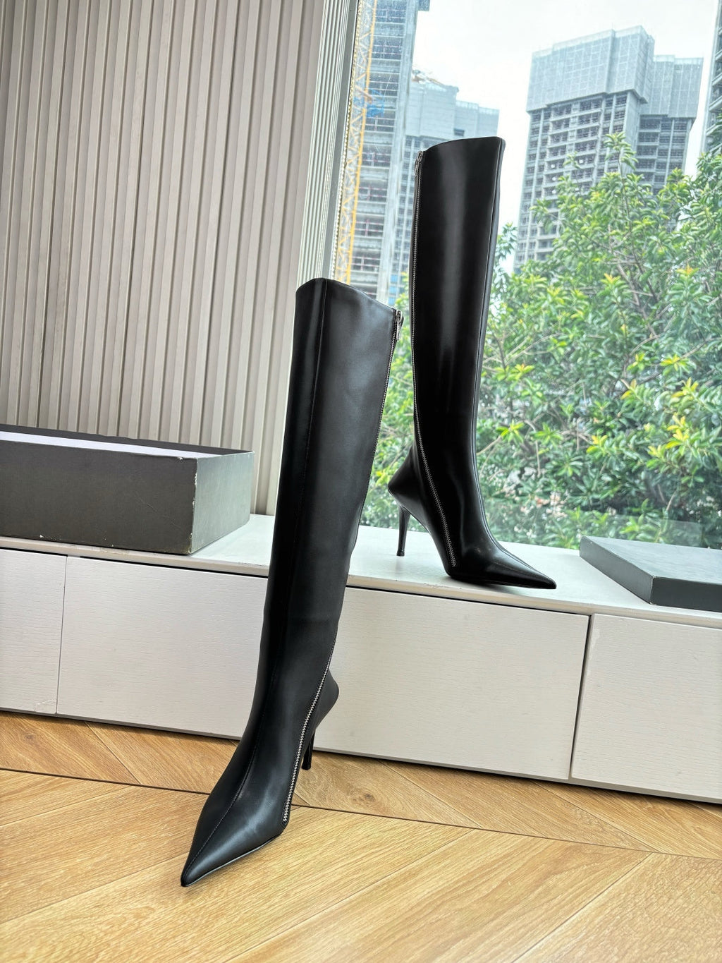 BALENCIAGA 25S HIGH BOOTS WITH ZIPPER IN BLACK COW LEATHER