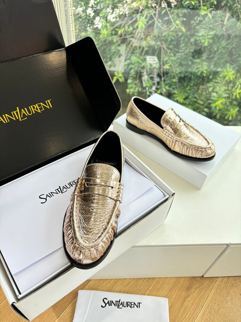YSL 25S LOAFERS IN GOLD LAMBSKIN