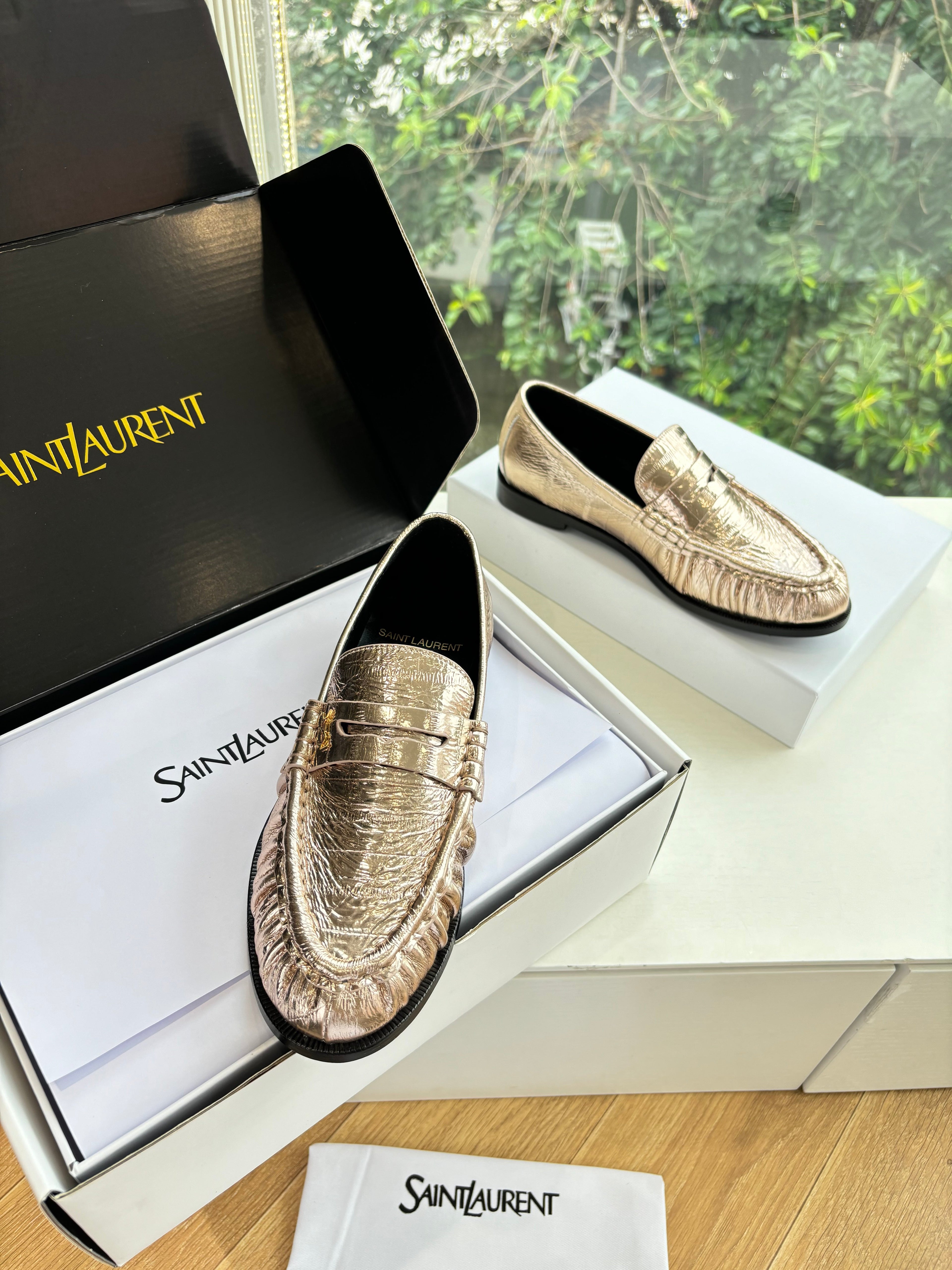 YSL 25S LOAFERS IN GOLD LAMBSKIN