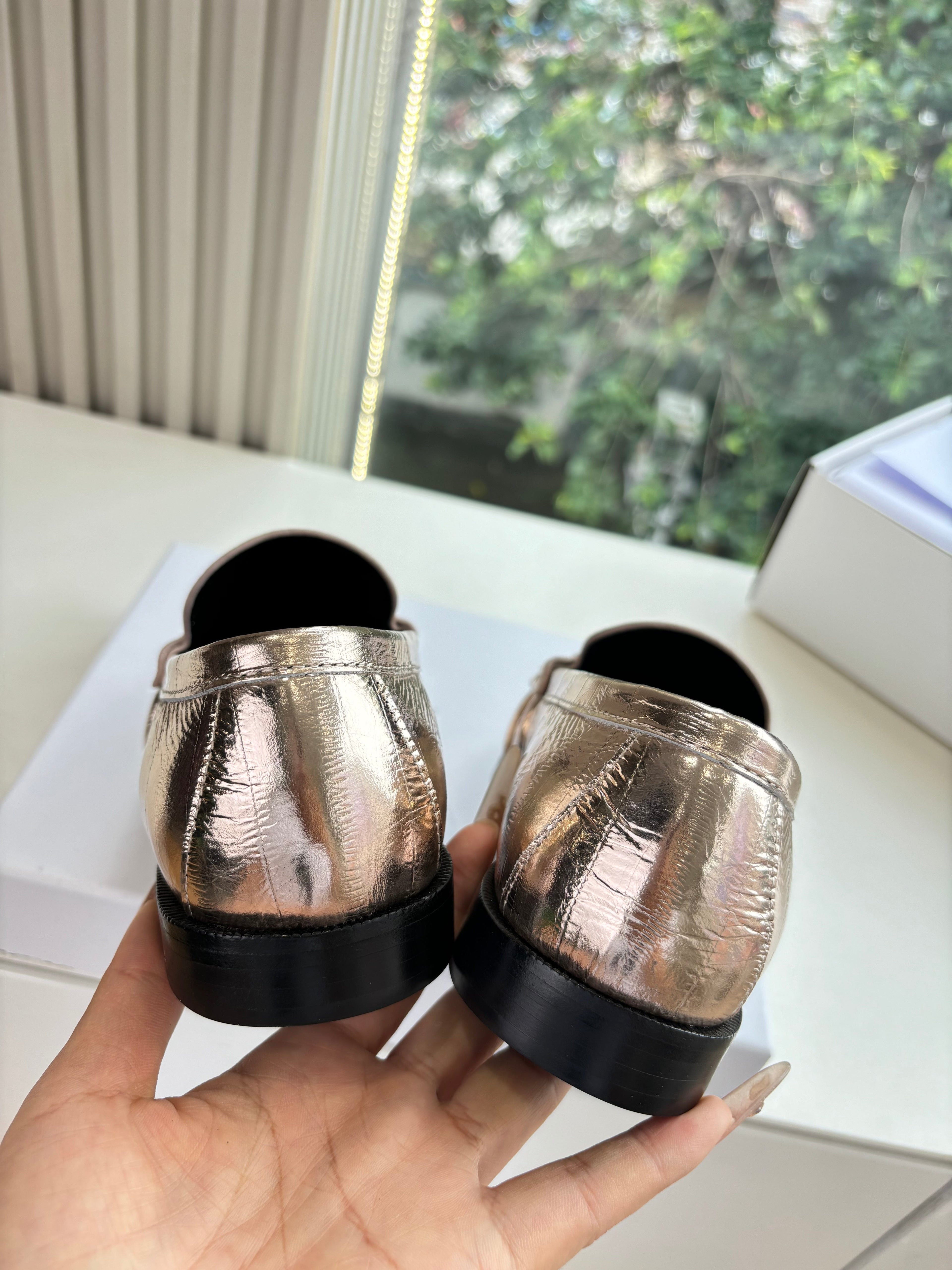 YSL 25S LOAFERS IN GOLD LAMBSKIN