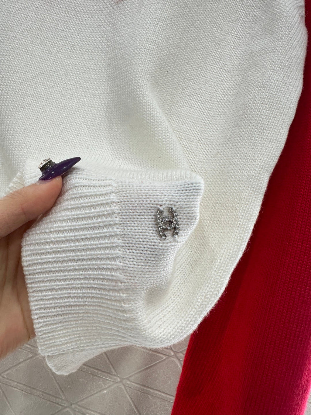 CHANEL 25S LONG-SLEEVE ROUND-NECK SWEATER 507