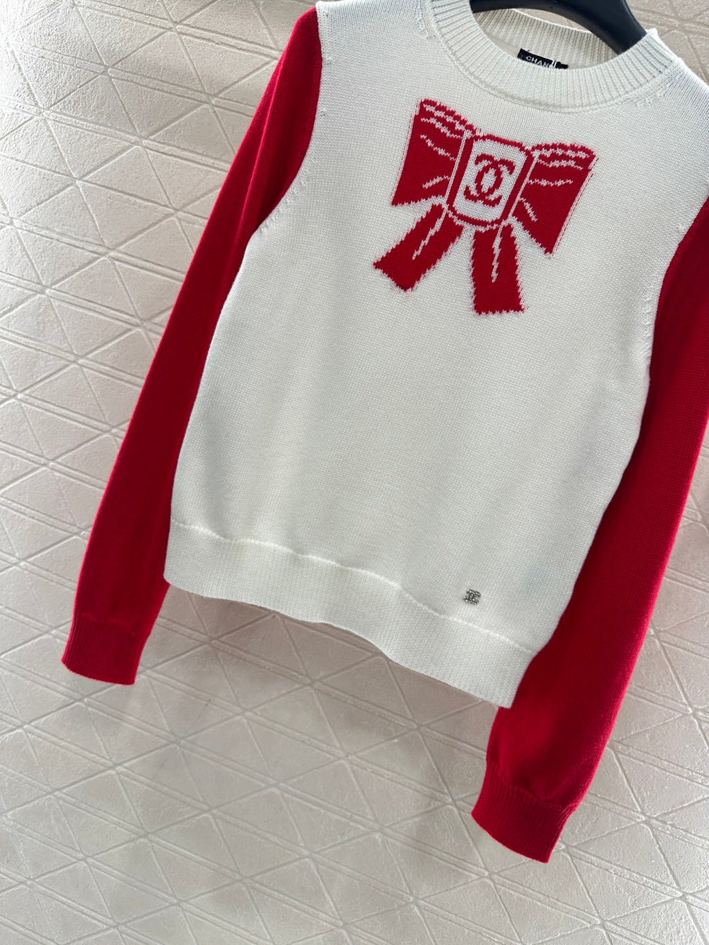 CHANEL 25S LONG-SLEEVE ROUND-NECK SWEATER 507