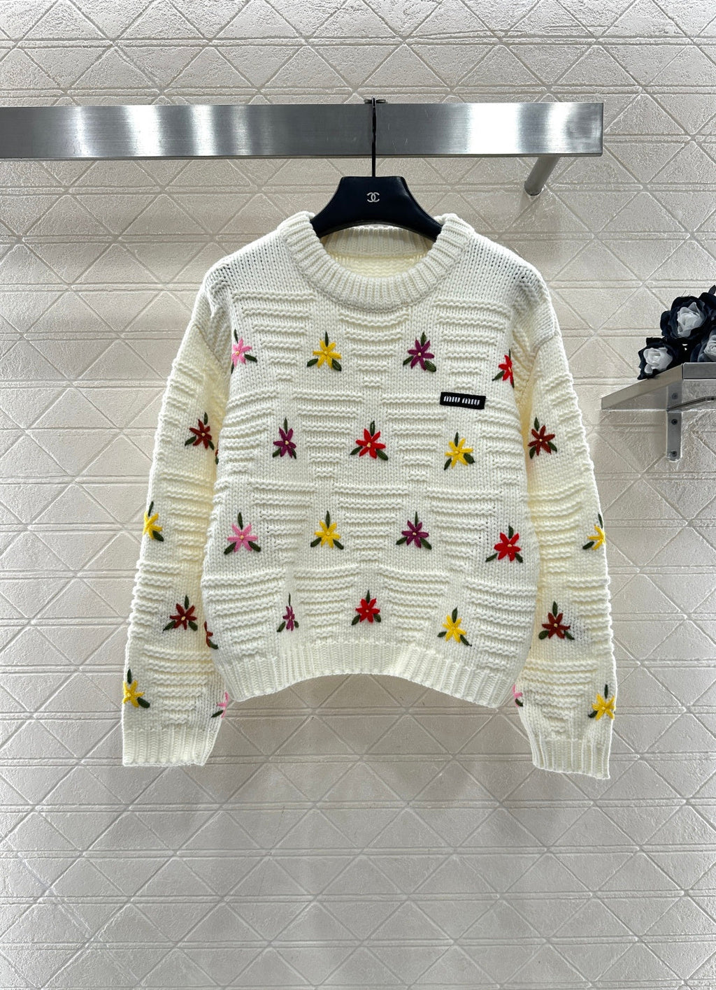 MIUMIU SWEATER STYLE 821