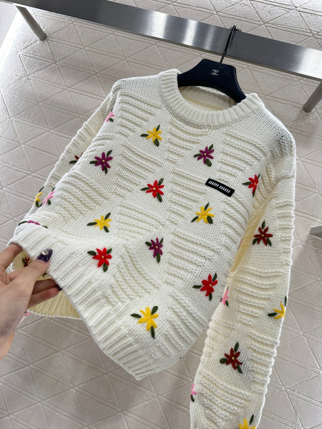 MIUMIU SWEATER STYLE 821