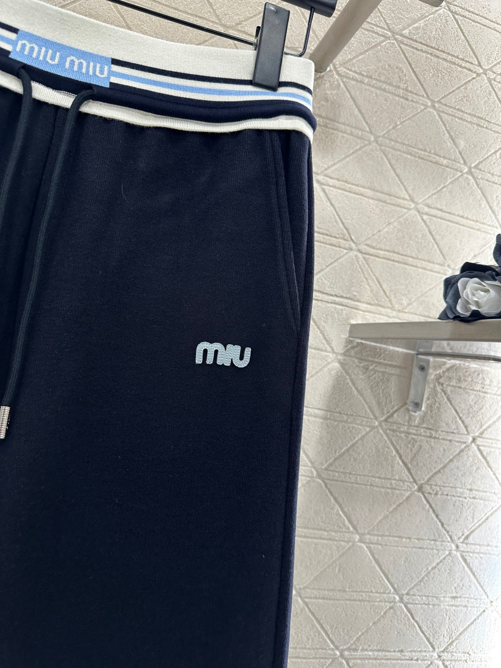 MIUMIU PANTS STYLE 768