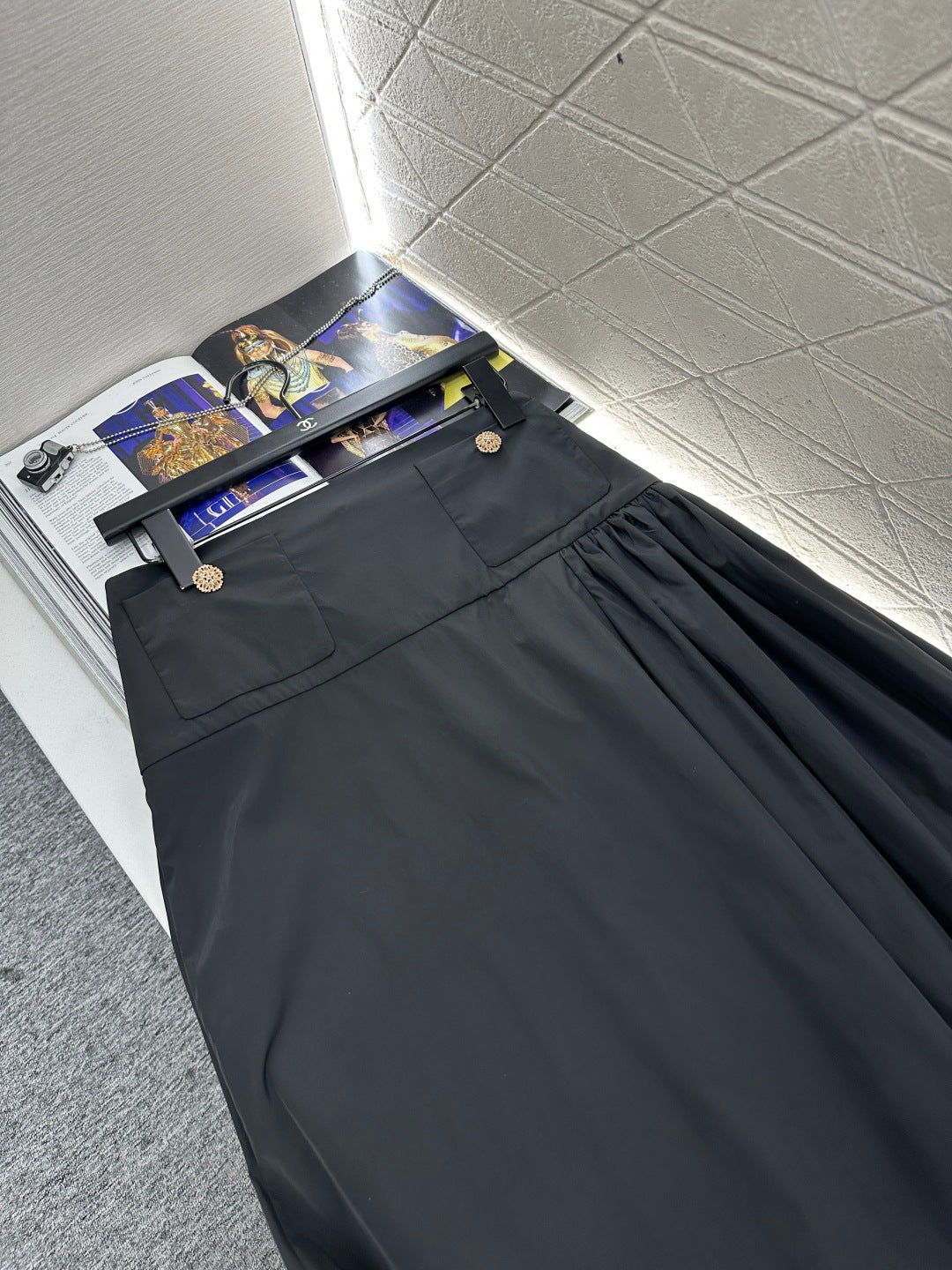 CHANEL 25S LONG PLEATED SKIRT 615