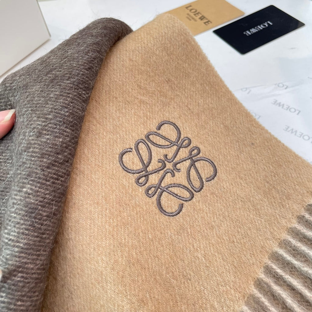 LOEWE 25S SCARF 180 IN CASHMERE 860013