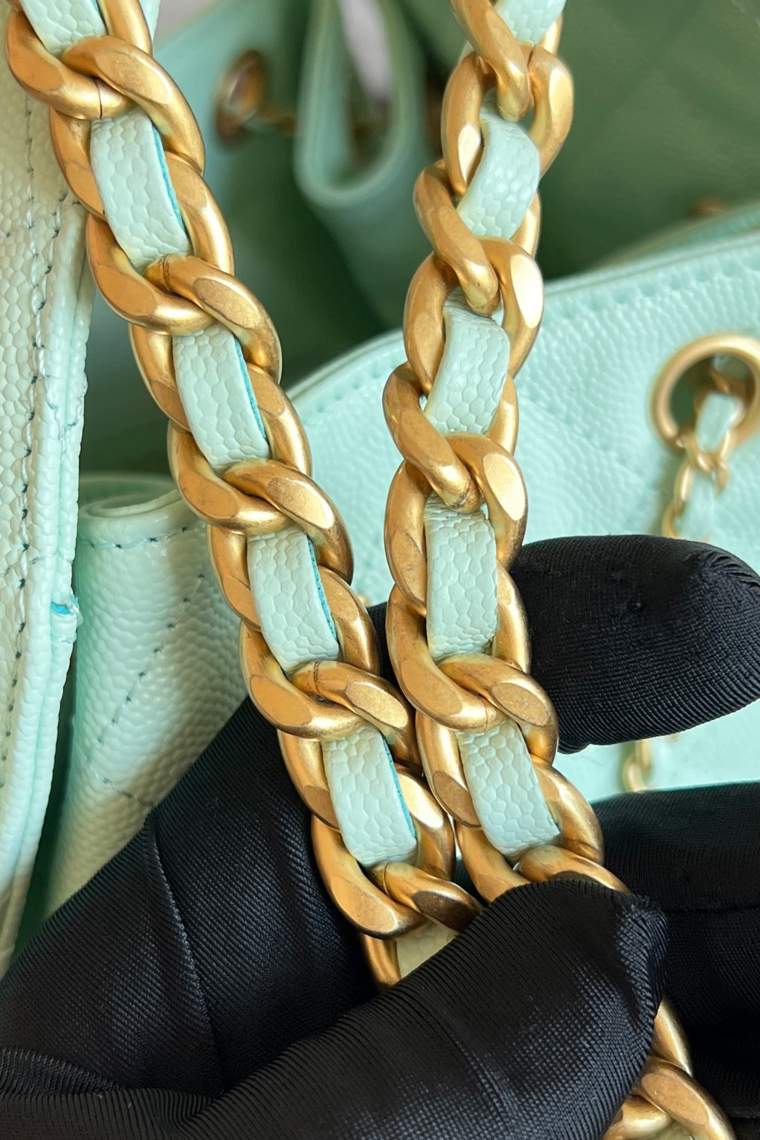 CHANEL 25S HOBO BAG 30 IN SEAFOAM GREEN CAVIAR WITH GOLD HARDWARE