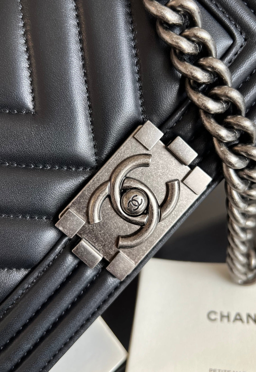 CHANEL 25S BOY BAG 20 IN BLACK LAMBSKIN