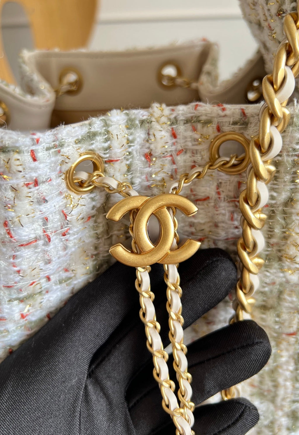 CHANEL 25S HOBO BAG 40 IN MULTICOLOR TWEED WITH GOLD HARDWARE