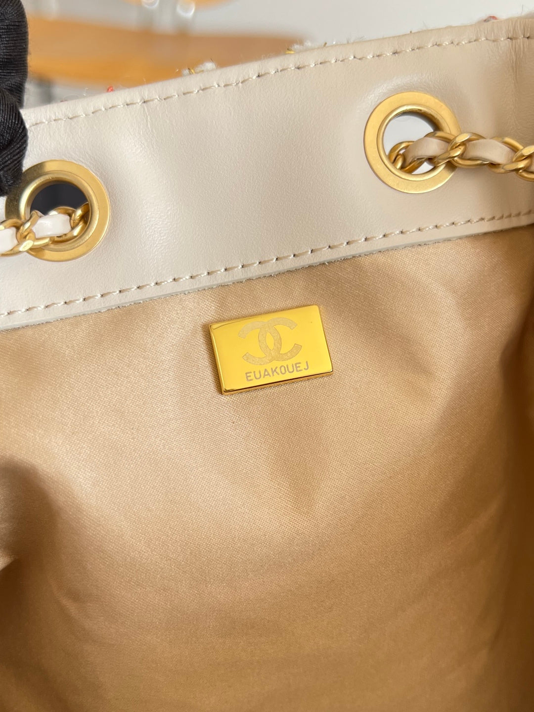 CHANEL 25S HOBO BAG 40 IN MULTICOLOR TWEED WITH GOLD HARDWARE