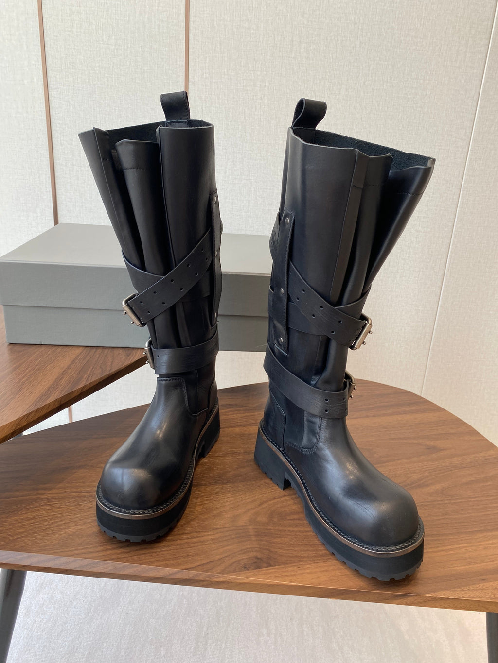 BALEN HIGH BUCKLE BOOTS IN BLACK CALFSKIN