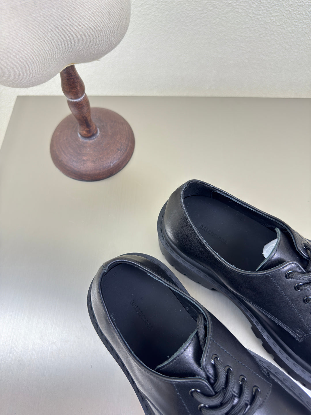 STOMPER DERBY IN BLACK SOFT BULLSKIN