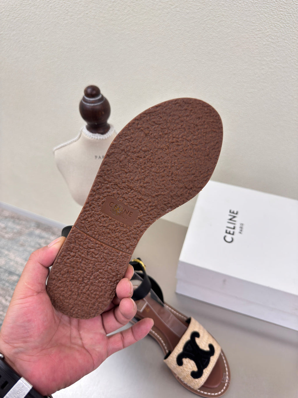 CELINE 25S TRIOMPHE SANDALS BEIGE RAFFIA BLACK WOOL