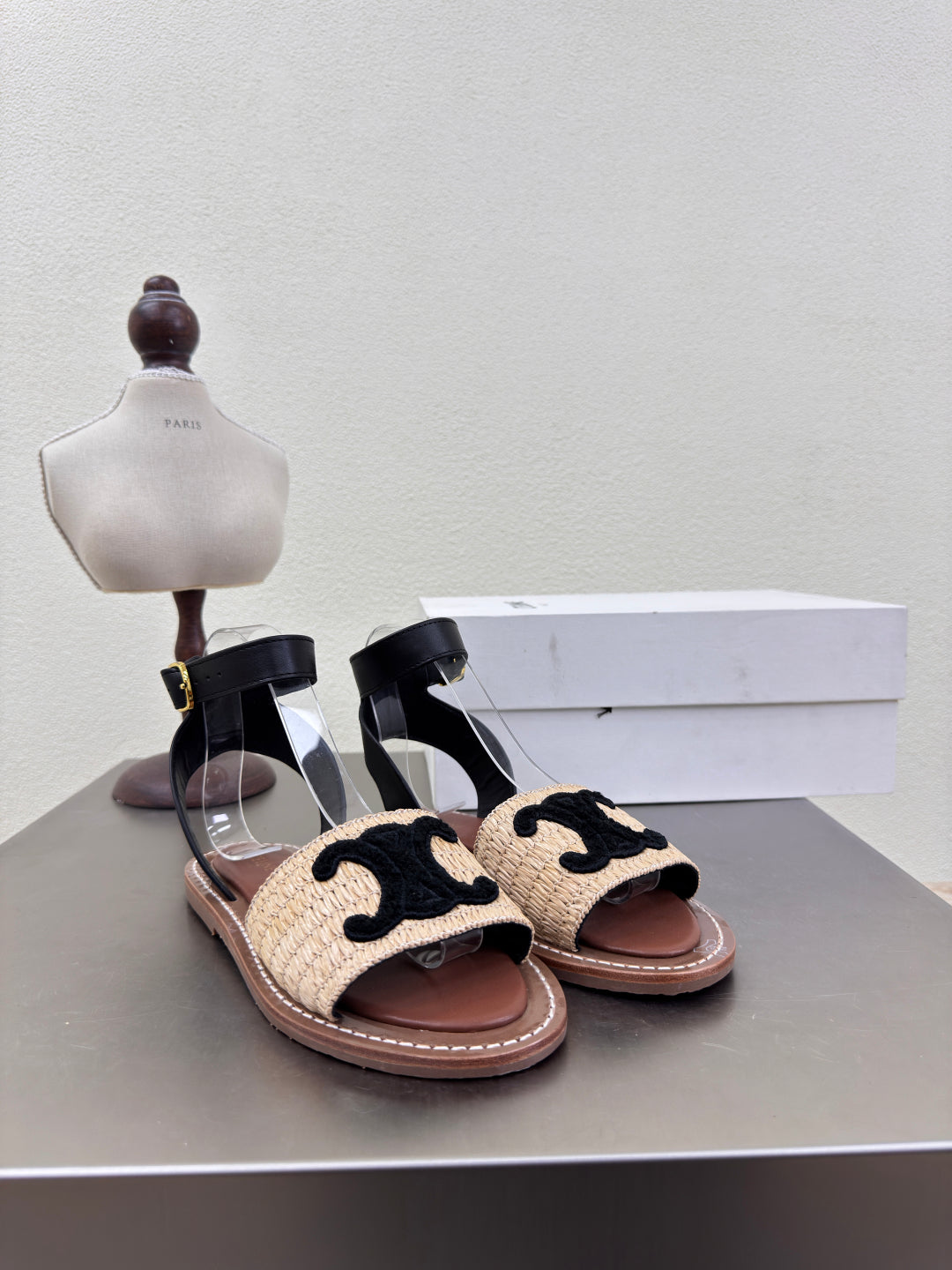 CELINE 25S TRIOMPHE SANDALS BEIGE RAFFIA BLACK WOOL