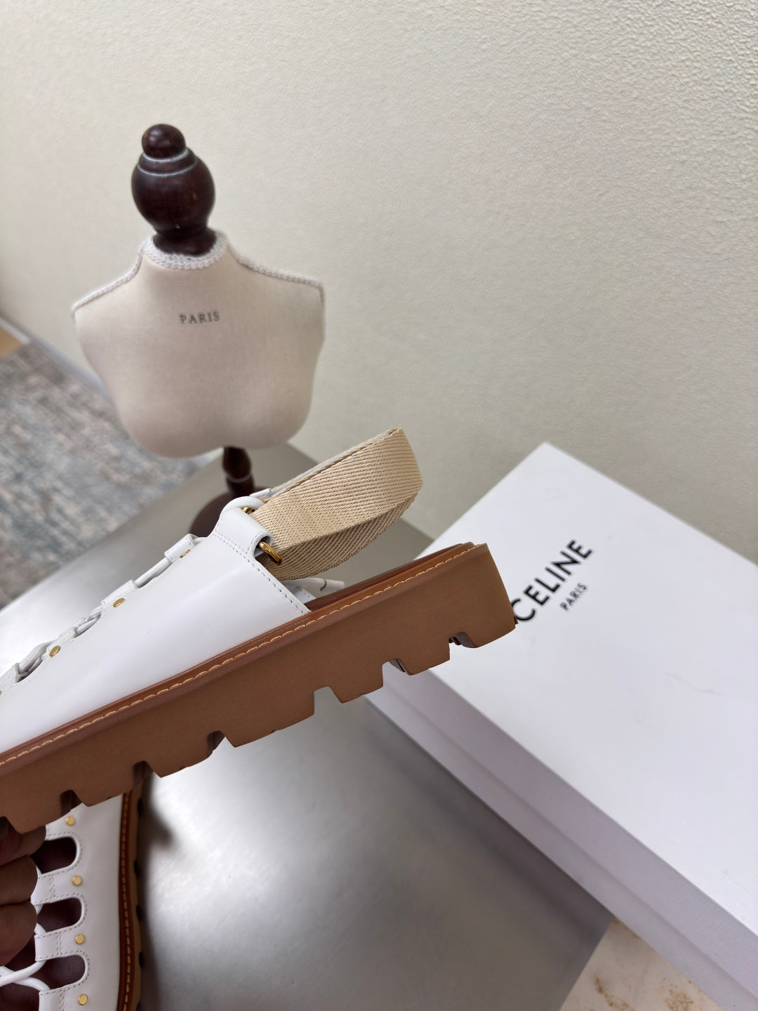 CELINE 25S BILLIE CHUNKY SANDAL IN WHITE CALFSKIN AND TEXTILE