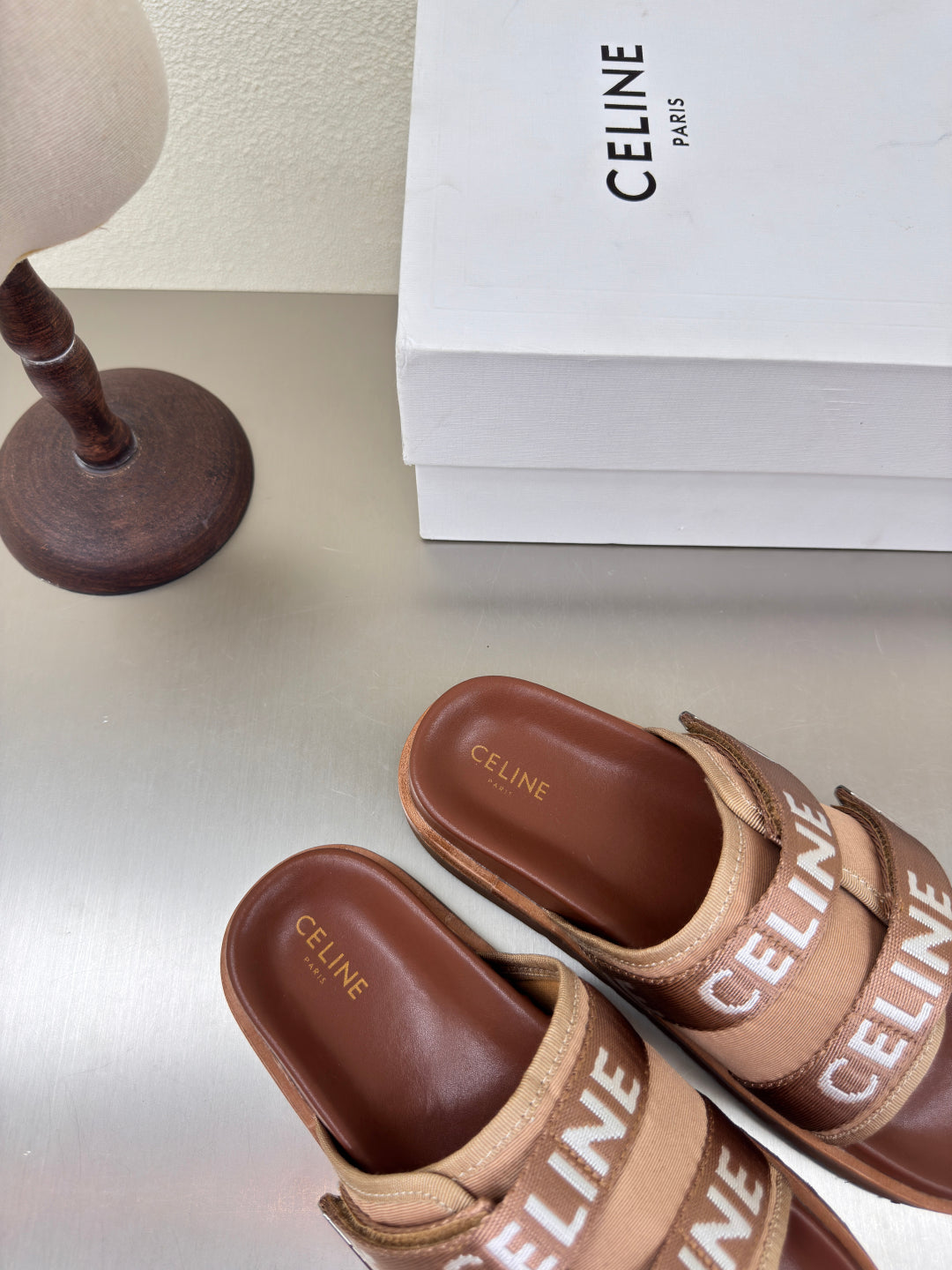 CELINE 25S FLAT SANDALS ARC DE TRIOMPHE IN BROWN CALFSKIN AND CANVAS