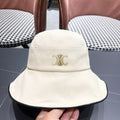 BUCKET HAT MODEL 650289 IN WHITE FABRIC