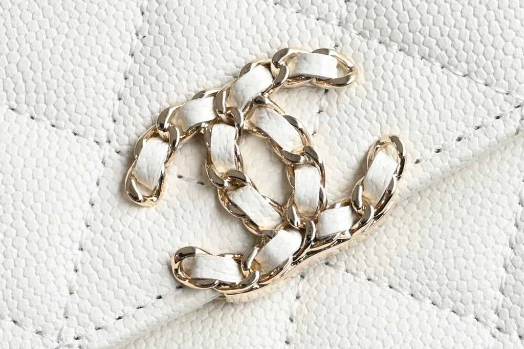 CHANEL 25S KELLY 14.5 CM IN WHITE LAMBSKIN