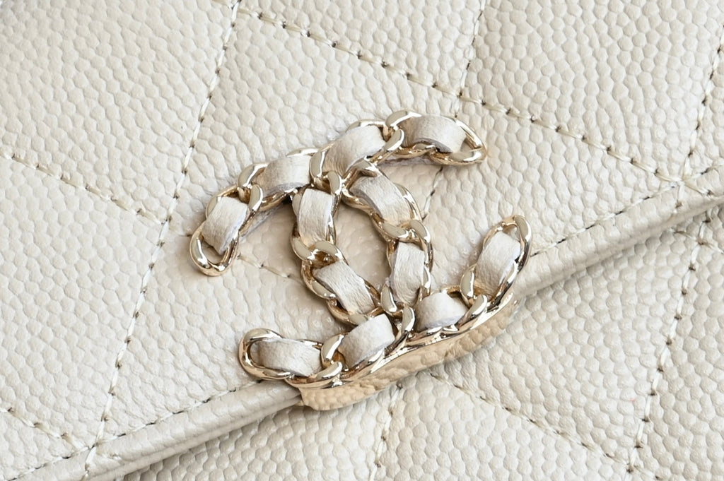 CHANEL 25S KELLY 18 CM IN BEIGE LAMBSKIN