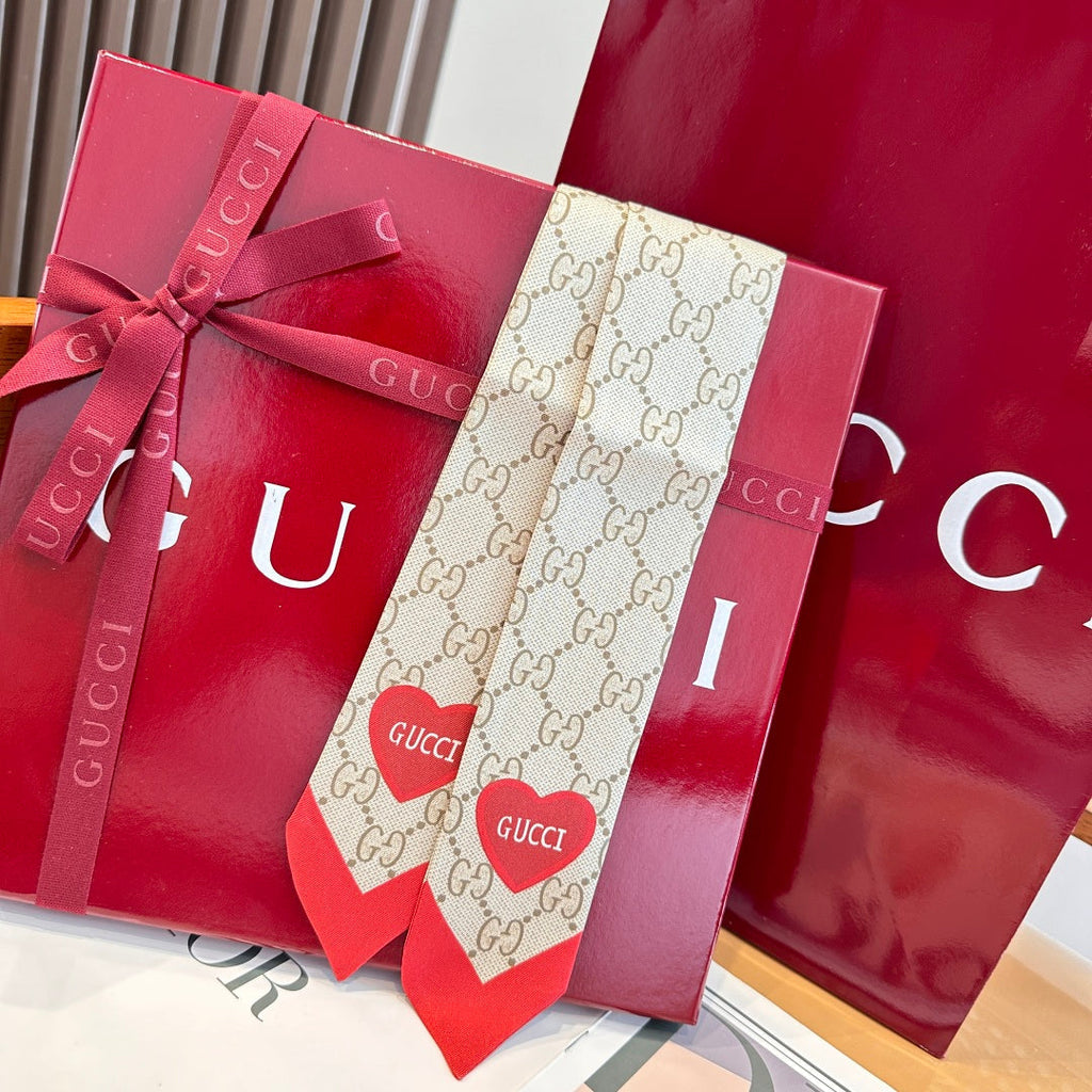 GUCCI 25S RIBBON SCARF 100 IN SILK 591437