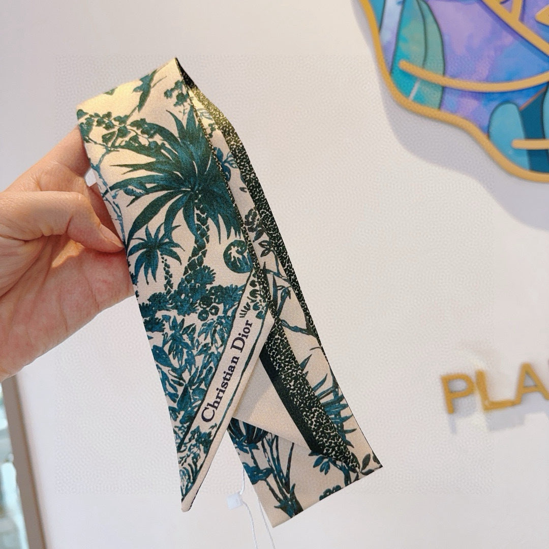 DIOR TWILLY 100 CM IN SILK 714384