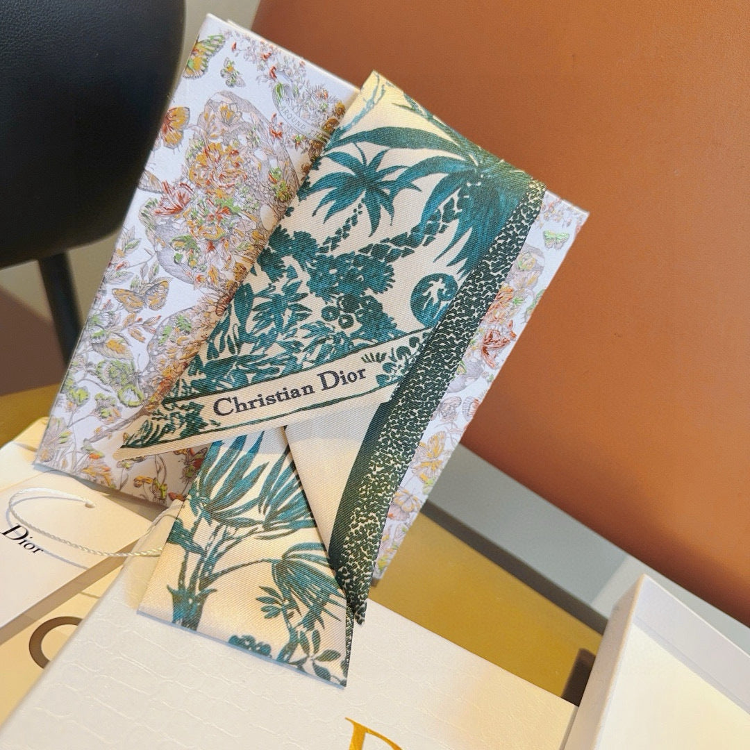 DIOR TWILLY 100 CM IN SILK 714384