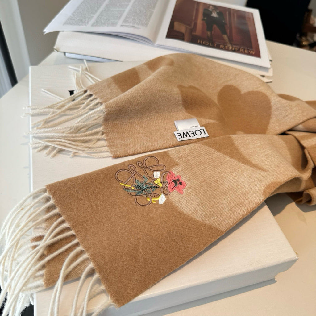 LOEWE 25S SCARF 180 IN CASHMERE 858248