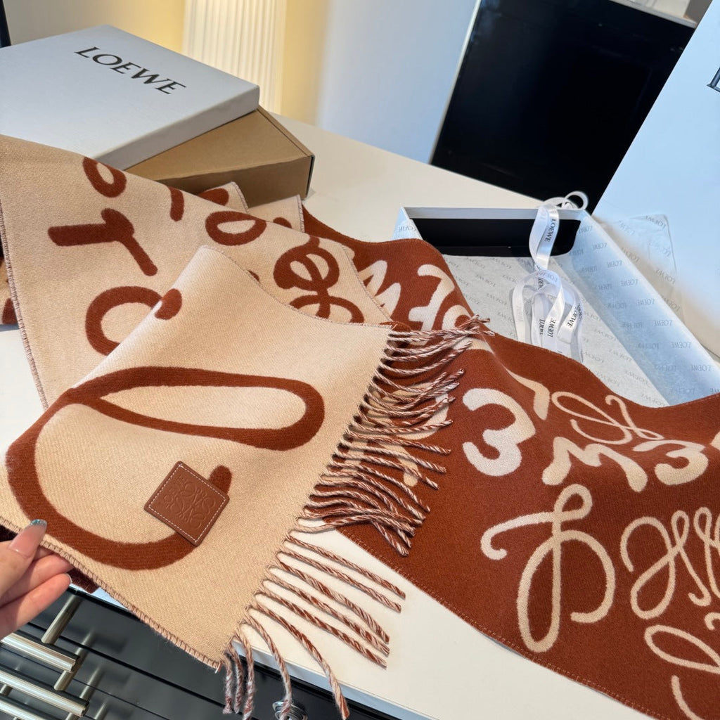 LOEWE 25S SCARF 180 IN CASHMERE WOOL 861446