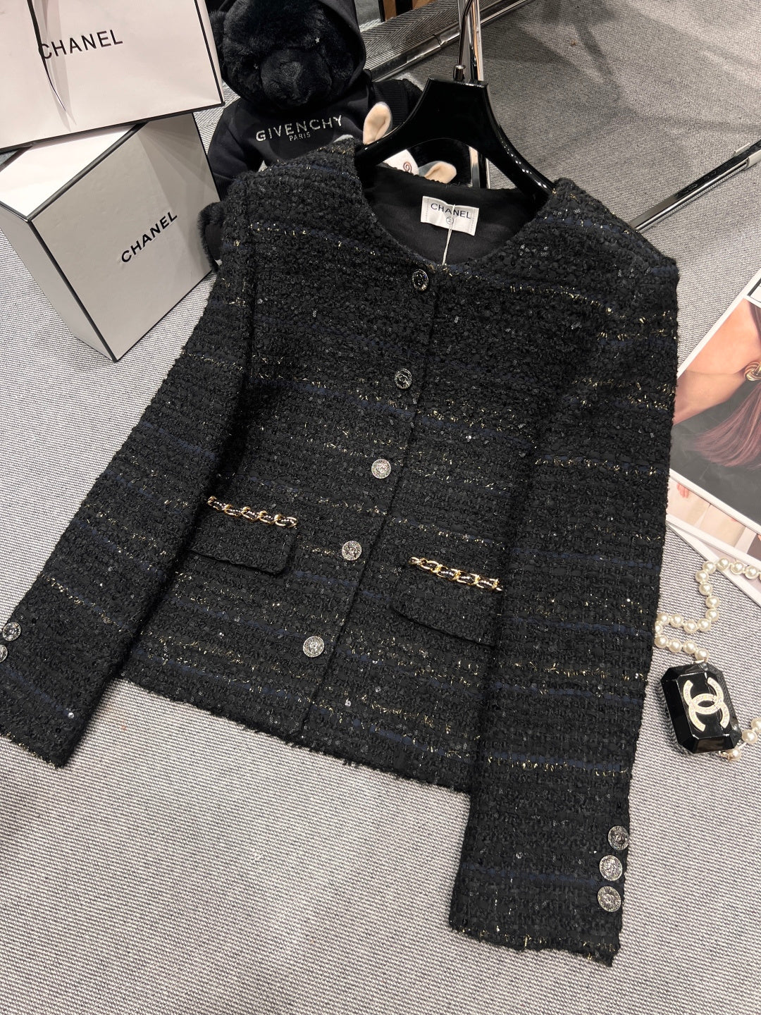 CHANEL 25S JACKET 618