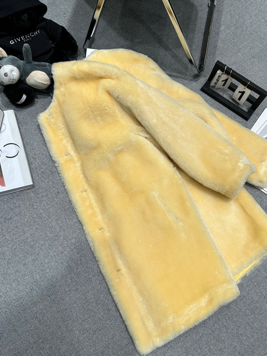 CHANEL 25S SHEEP FUR COAT 504