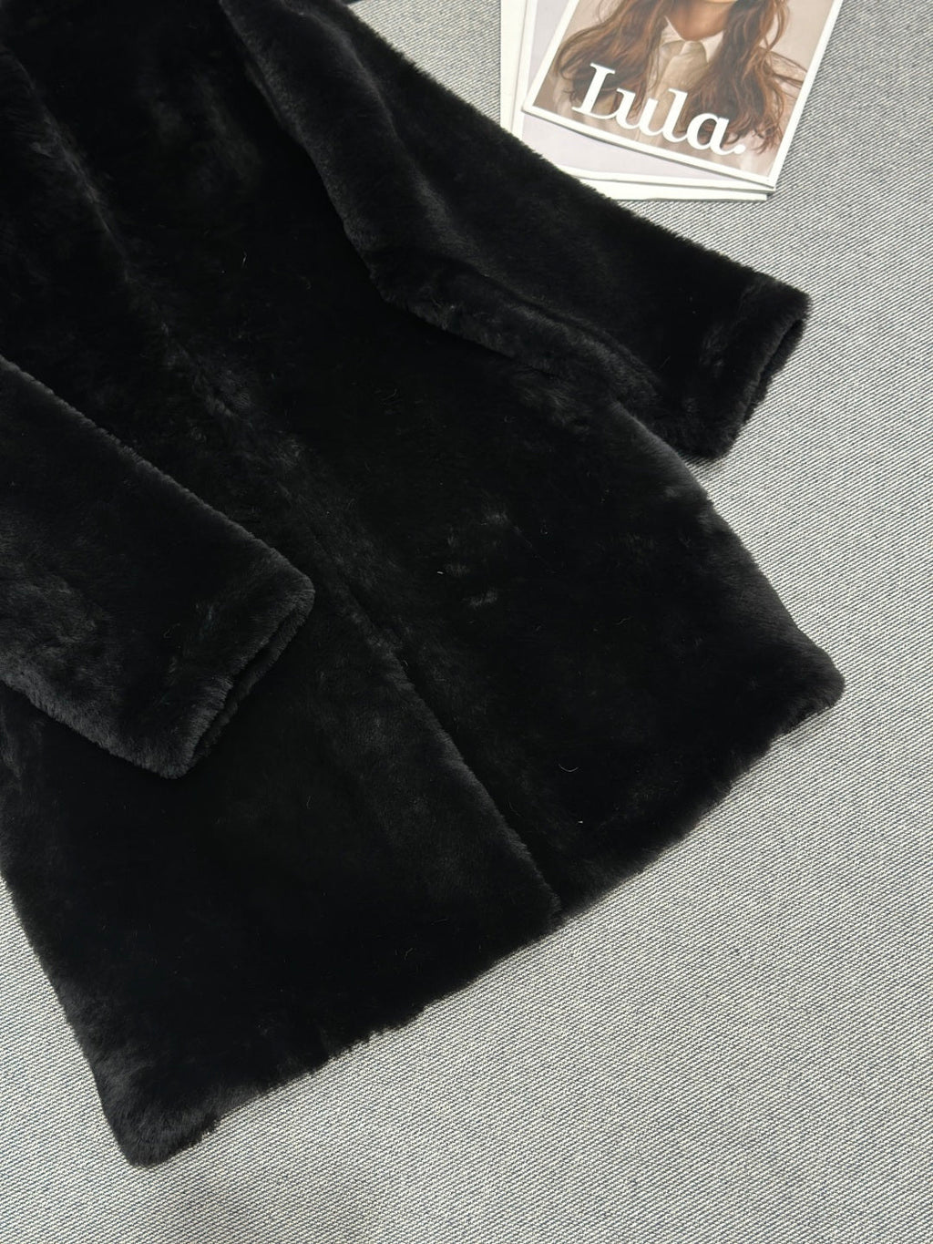 CHANEL 25S SHEEP FUR COAT 505