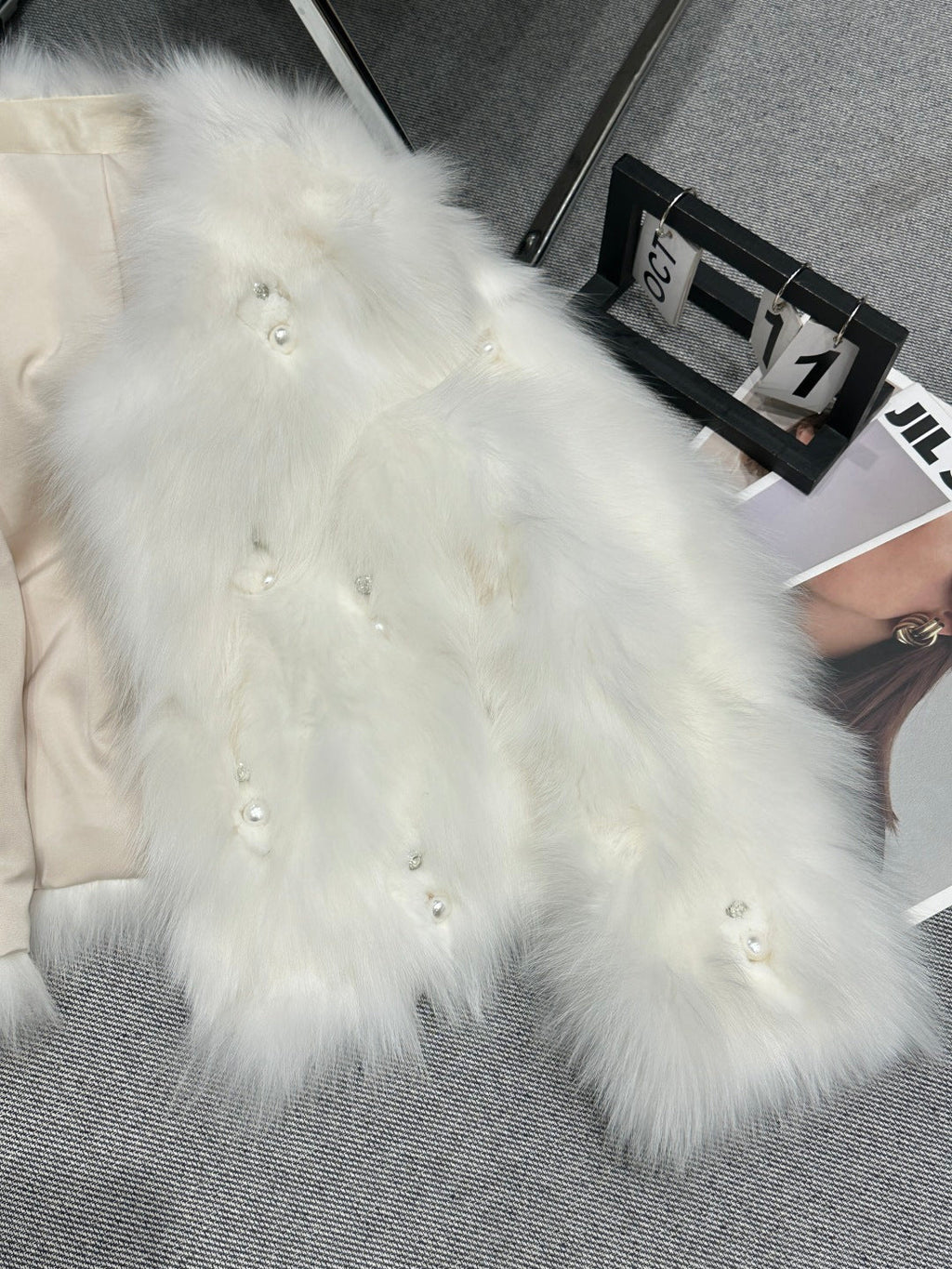 CHANEL 25S FOX FUR JACKET 593