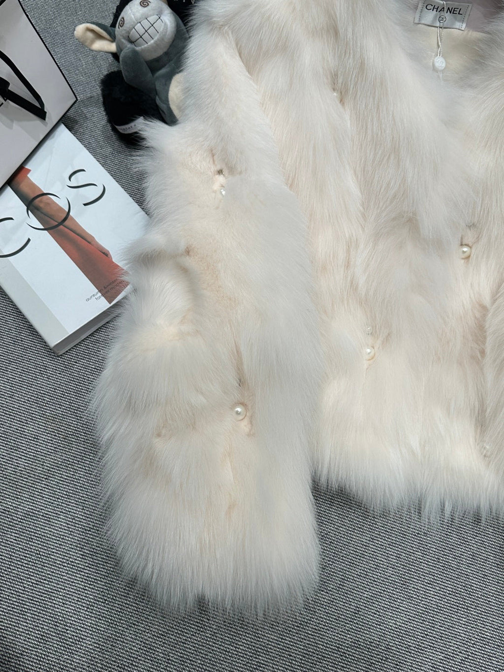 CHANEL 25S FOX FUR JACKET 594