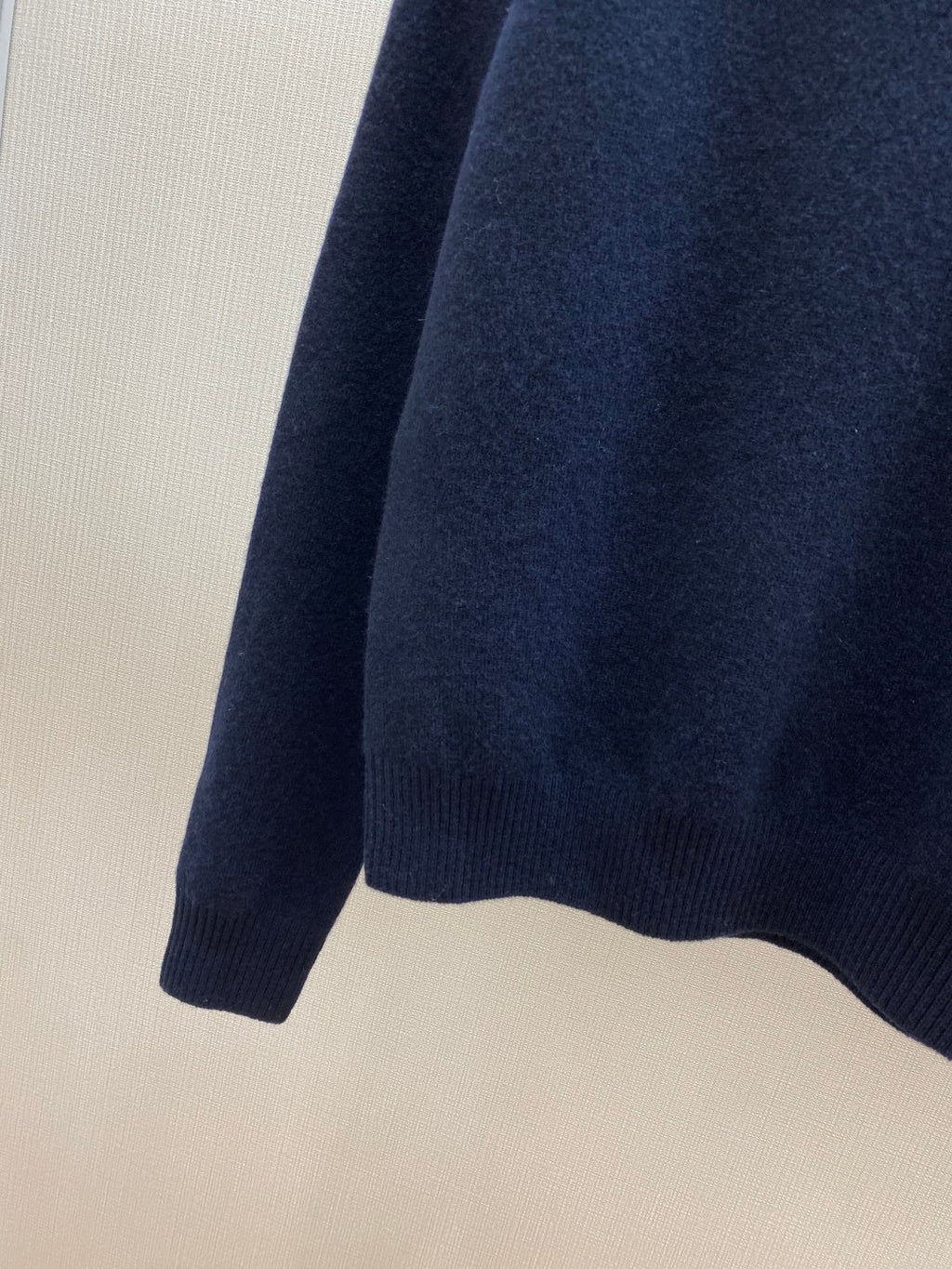 MIUMIU SWEATER STYLE 796