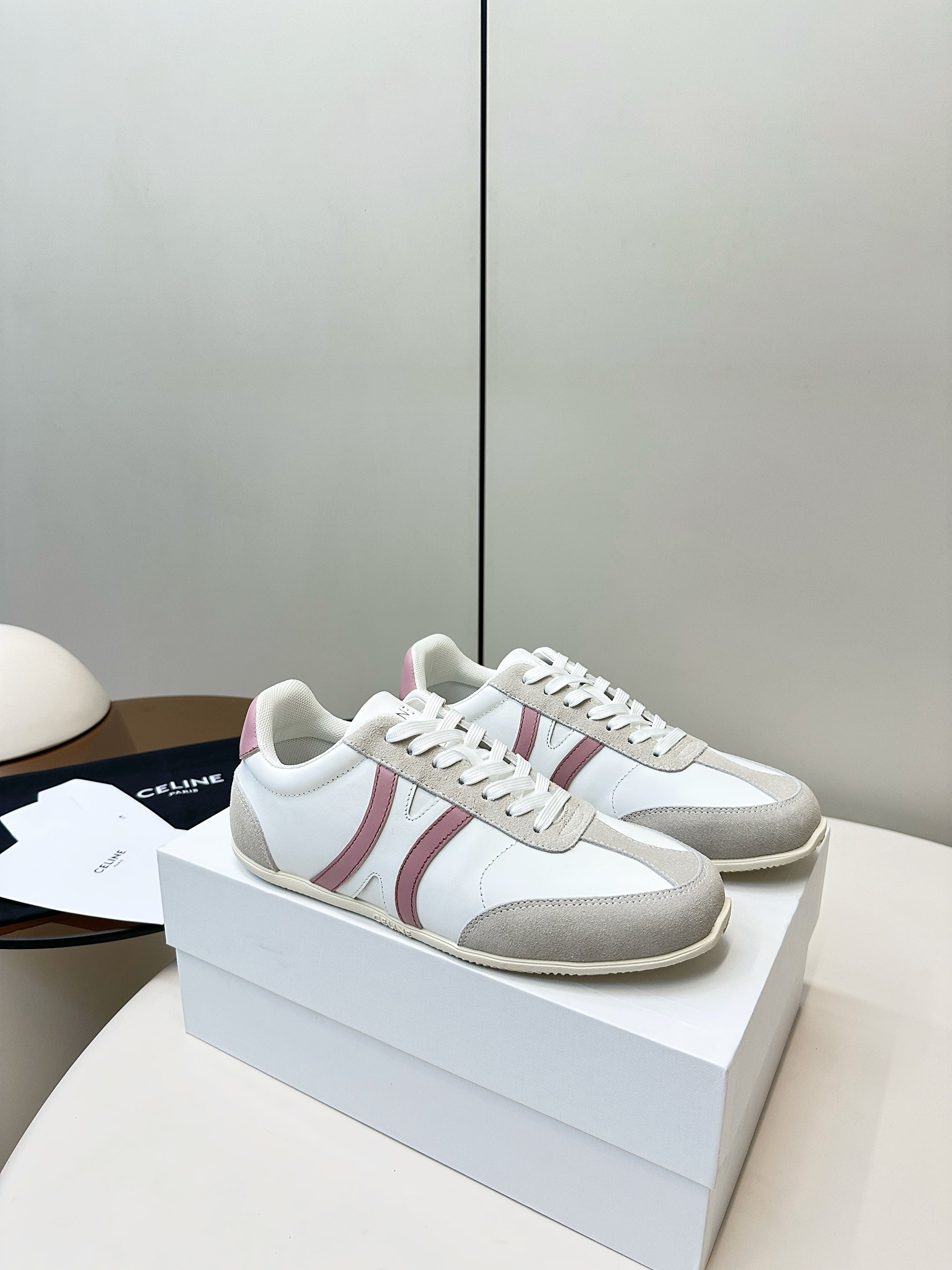 CELINE 25S JOGGER LOW LACE UP SNEAKER WITH TRIOMPHE IN WHITE GRAY SUEDE AND CALFSKIN