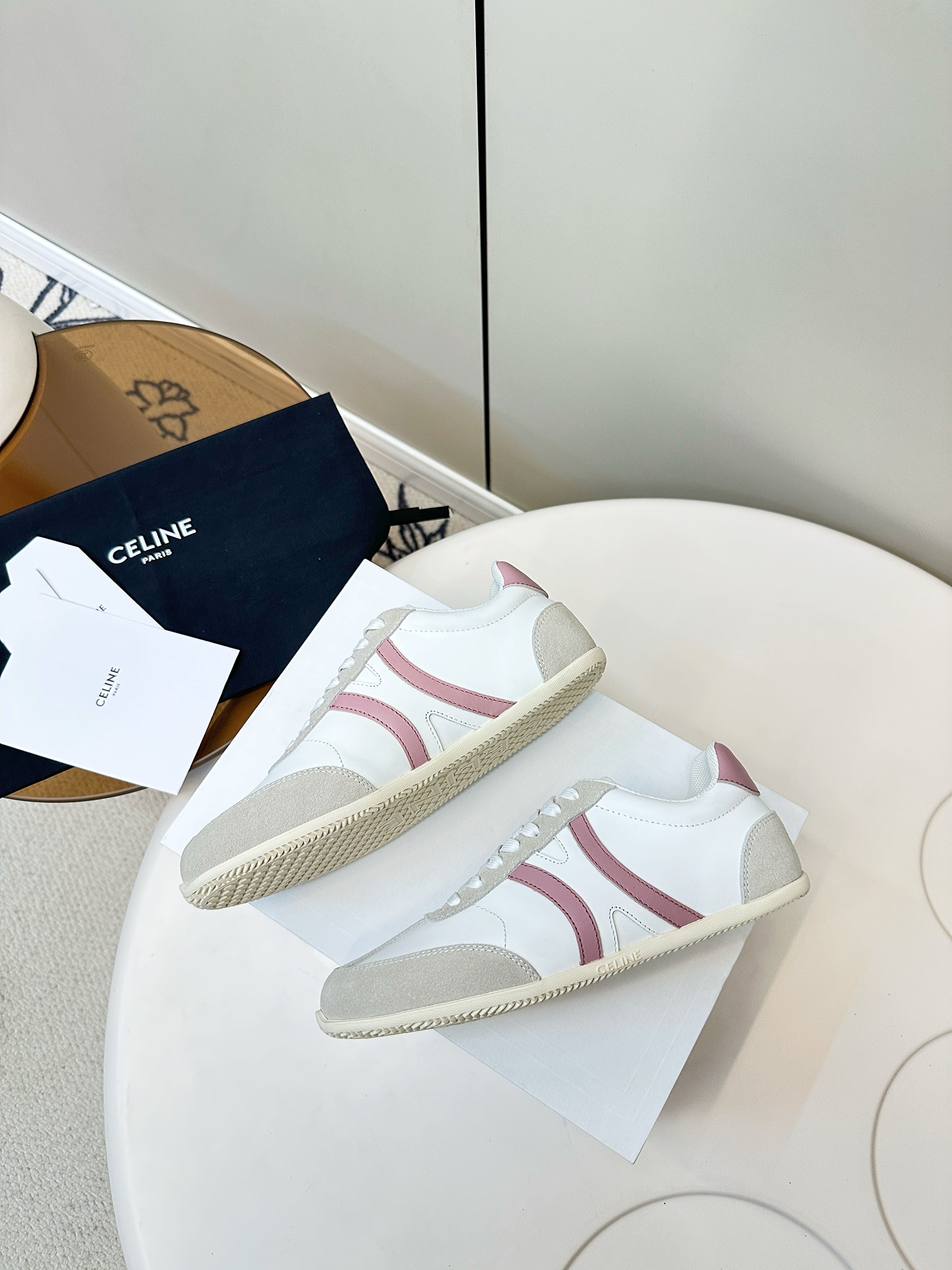 CELINE 25S JOGGER LOW LACE UP SNEAKER WITH TRIOMPHE IN WHITE GRAY SUEDE AND CALFSKIN