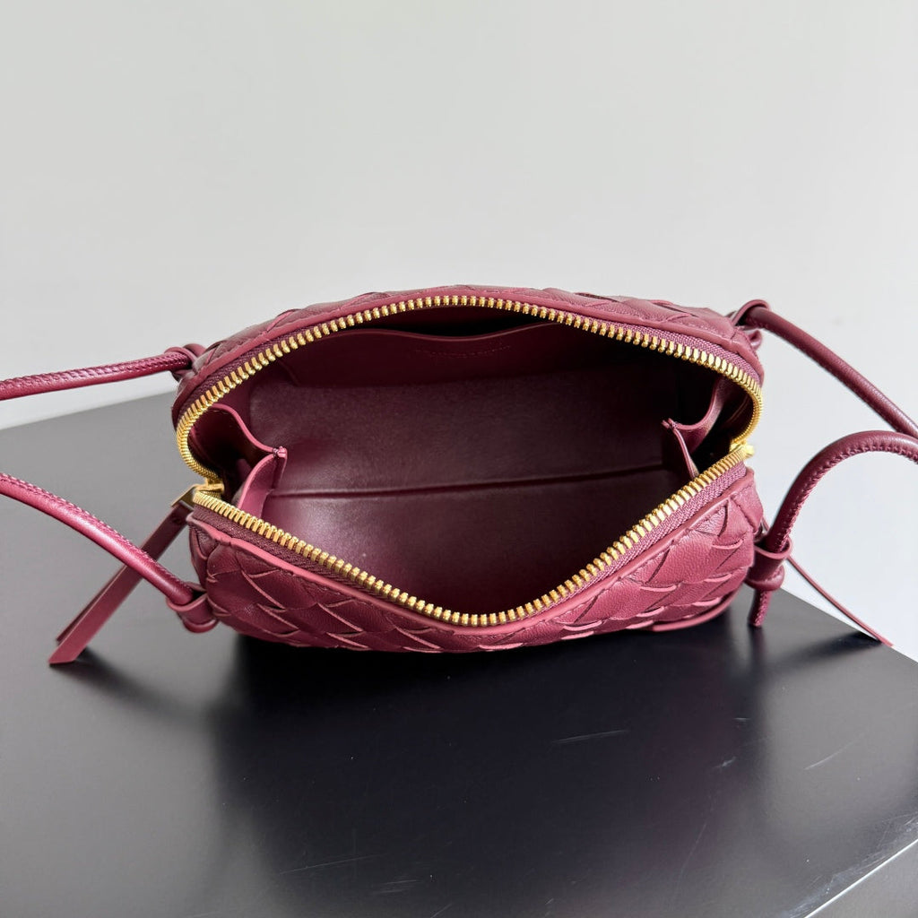 CONCERT POUCH 18.5 IN BURGUNDY LAMBSKIN