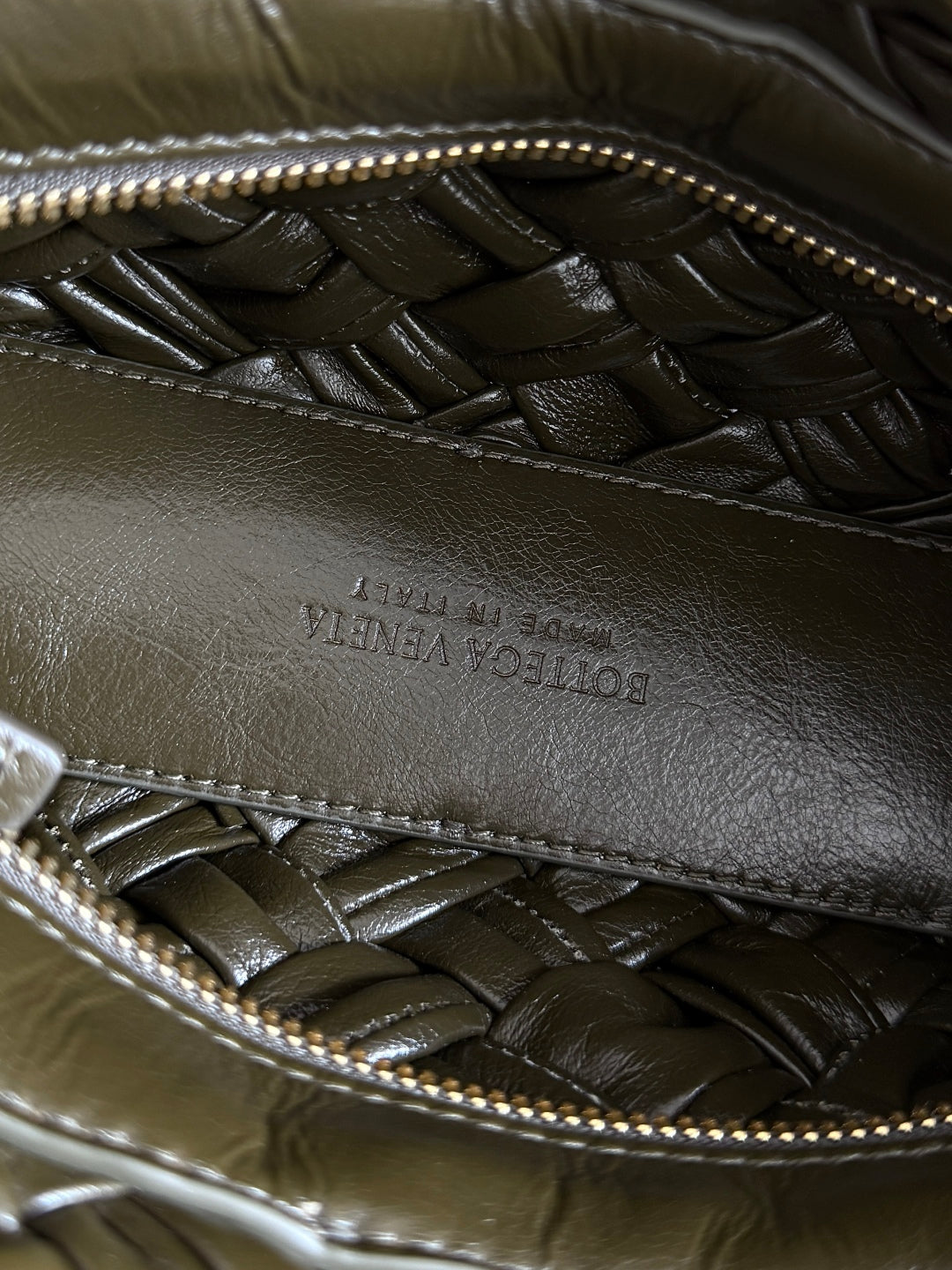 KELIMERO CHA-CHA CLUTCH 28.5 IN DARK GREEN LAMBSKIN