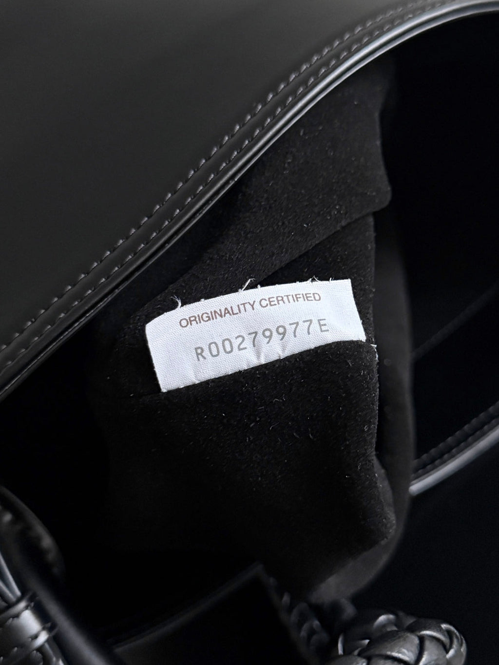 BOTTEGA VENETA 25S MEDIUM LIBERTA 30 IN BLACK CALFSKIN GOLD HARDWARE