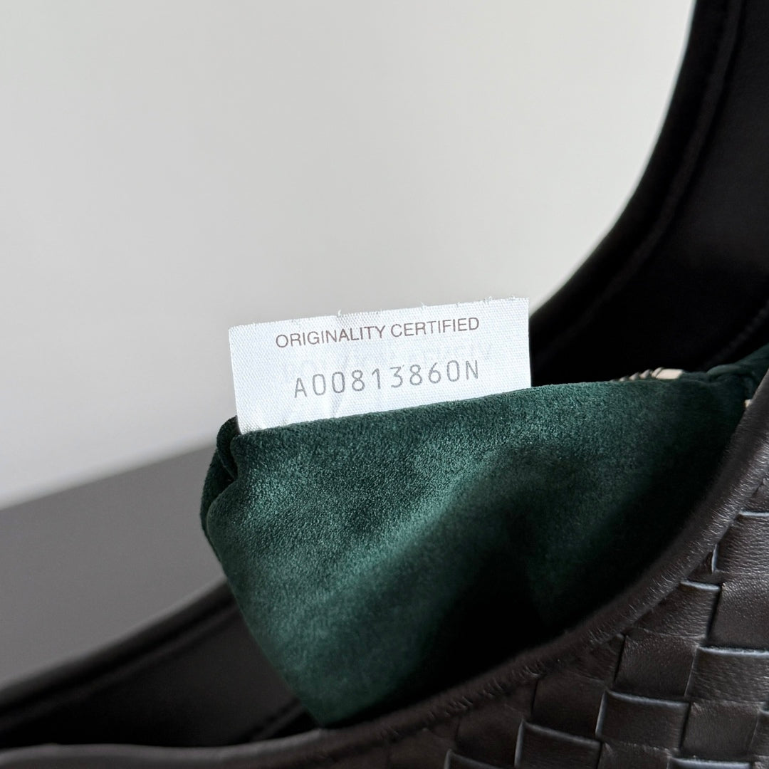 BOTTEGA VENETA 25S VENETO BAG 27 IN BLACK CALFSKIN SILVER HARDWARE