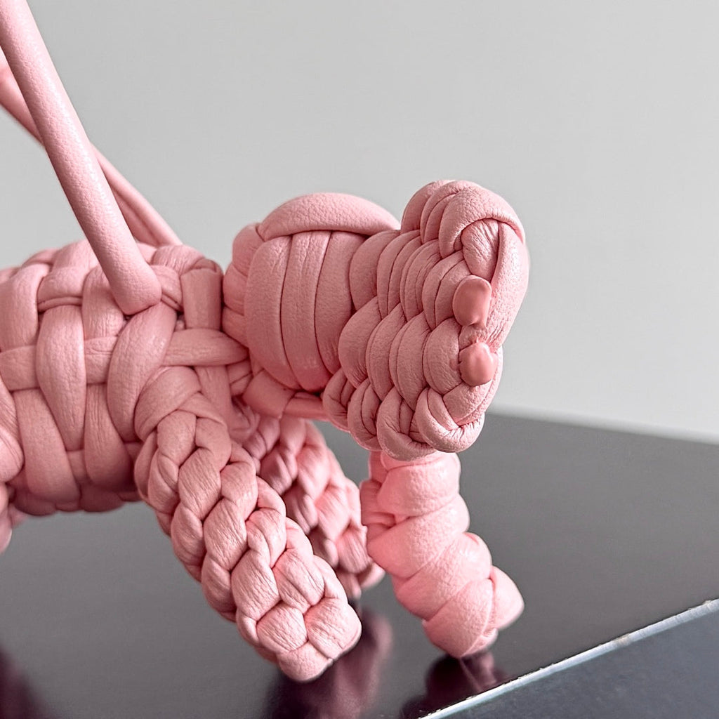 BOTTEGA VENETA 25S DAMEN ELEPHANT CHARM IN BABY PINK CALFSKIN