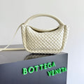 BOTTEGA VENETA 25S COBBLE TOP HANDLE BAG 23 IN IVORY CALFSKIN